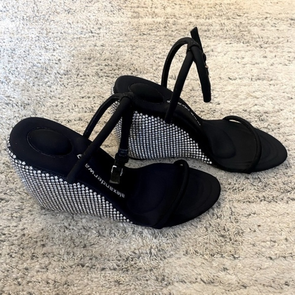 ALEXANDER WANG - AUTHENTICATED! - Dahlia crystal-embellished wedge - NWOT